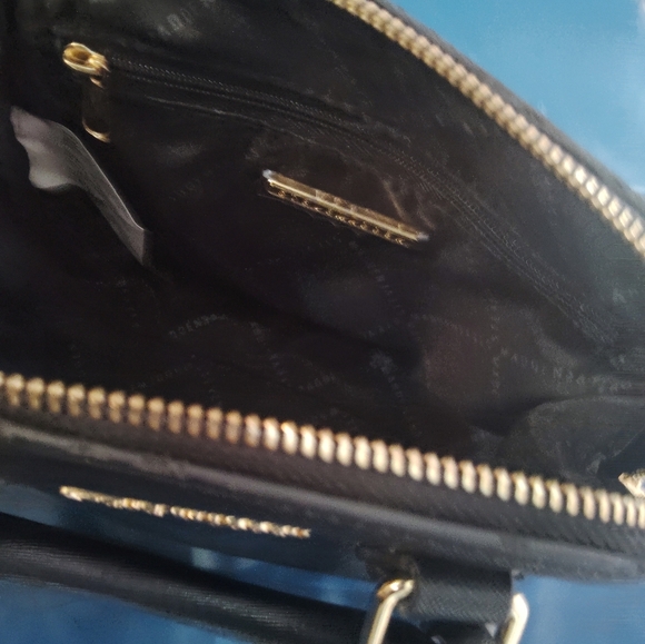 Steve Madden Mini/ Small Purse With Side Tag - Picture 10 of 16